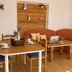 Pljesa Apartments -Meerblick Mit Terrasse & Grill By Rentyourhome24 Appartement Supetarska Draga