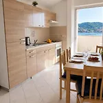 Pljesa Apartments -Meerblick Mit Terrasse & Grill By Rentyourhome24