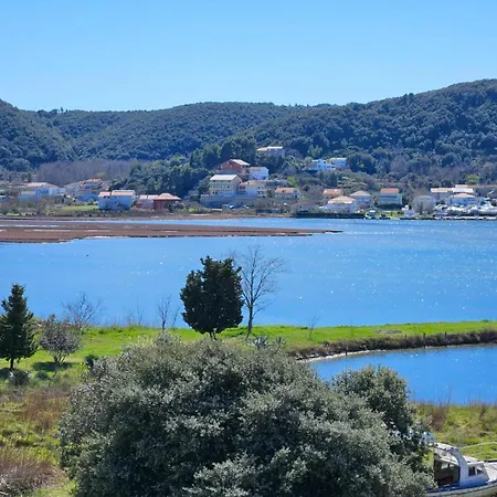 Pljesa Supetarska Draga