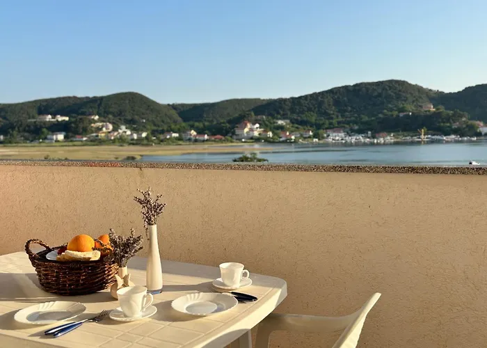 Apartman Pljesa Supetarska Draga