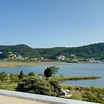 Pljesa Apartments -Traumhafter Meerblick mit Terrasse&Grillen by rentyourhome24 * Supetarska Draga