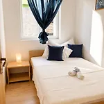 Pljesa Apartments -Meerblick Mit Terrasse & Grill By Rentyourhome24 *