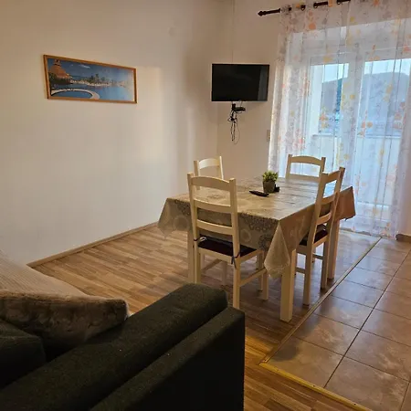 Apartment Pljesa