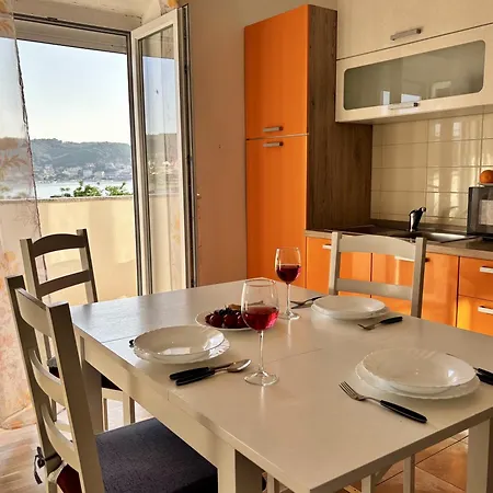 Apartment Pljesa Supetarska Draga