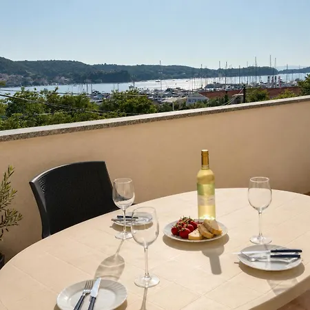 דירה Pljesa Apartments -Meerblick Mit Terrasse & Grill By Rentyourhome24