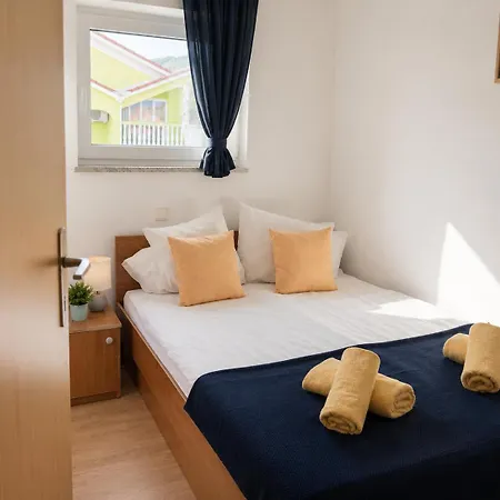 Pljesa Apartments -Meerblick Mit Terrasse & Grill By Rentyourhome24 *