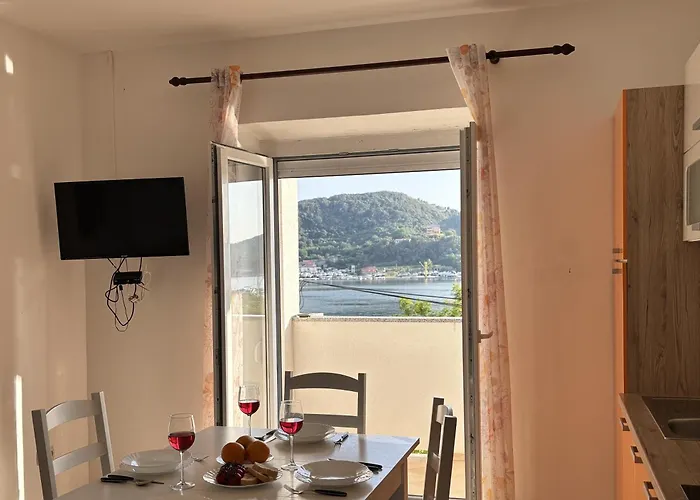 Pljesa Apartament Supetarska Draga